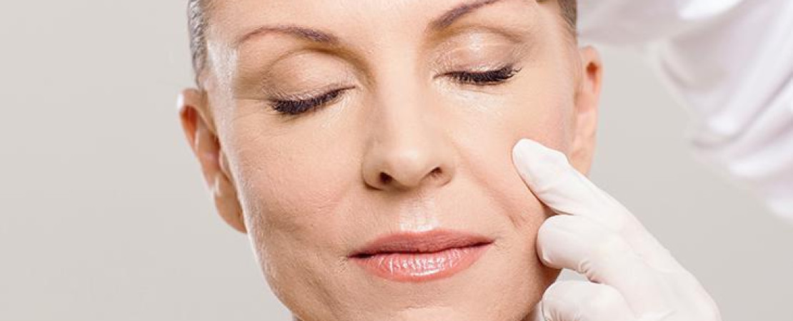 Upper and Lower Eyelids Removal