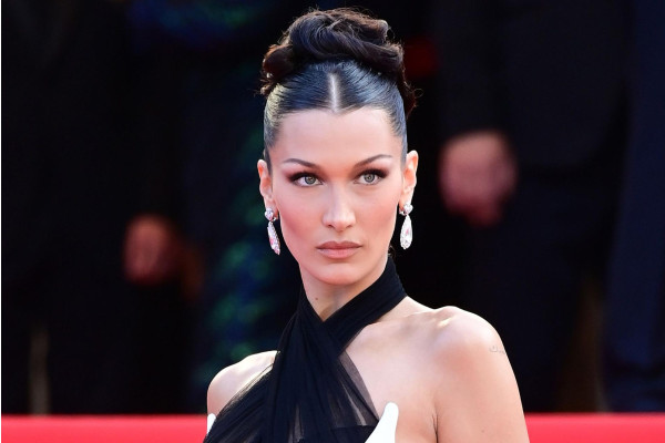 Bella Hadid Plastic Surgery 